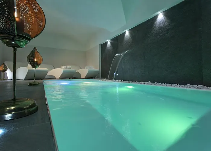 Relais De L'opera Oda ve Kahvaltı