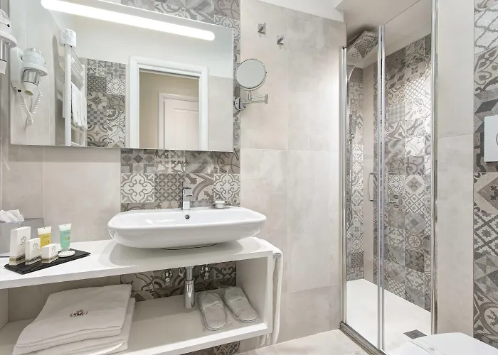 Relais De L'opera Oda ve Kahvaltı 4*